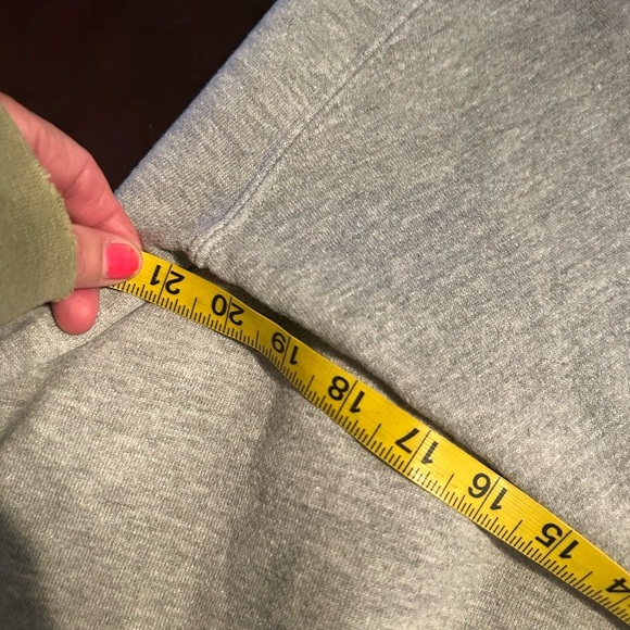 Eeyore sweatshirt - Picture 3 of 8